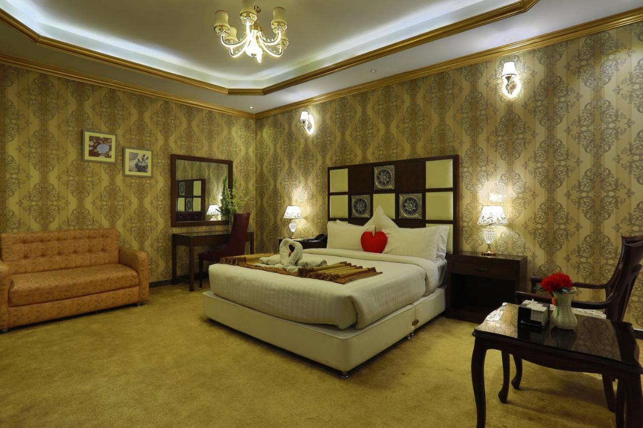 Gujranwala Rachna Hotel מראה חיצוני תמונה